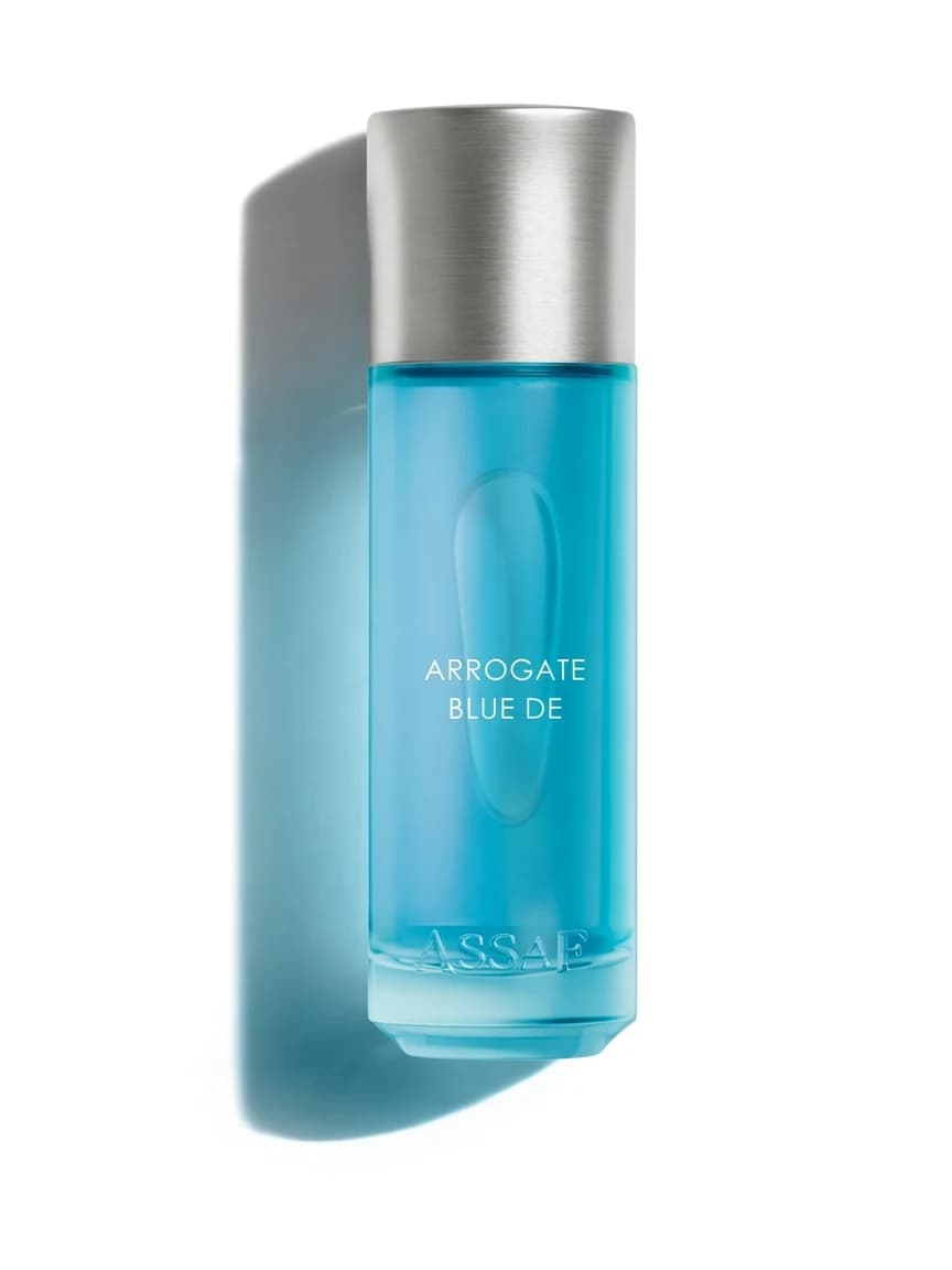 Arrogate Blue De bottle — studio hero